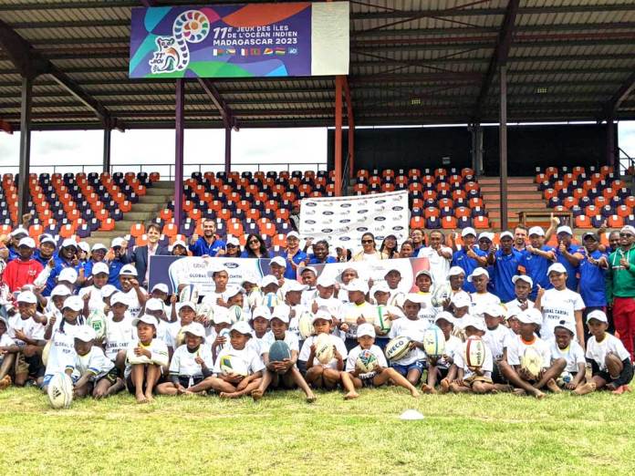 Image à la une de Sport et éducation : Les valeurs du rugby exposées à Andohatapenaka
