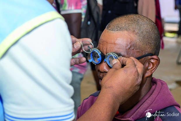 Image à la une de Journée mondiale de la vue – Consultations oculaires gratuites pour les employés du Groupe SODIAT  