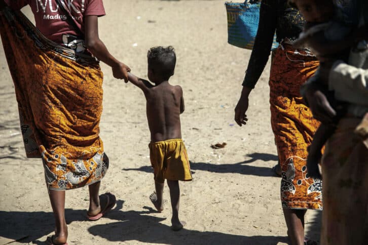 Image à la une de La France acte la suspension des adoptions d’enfants de Madagascar