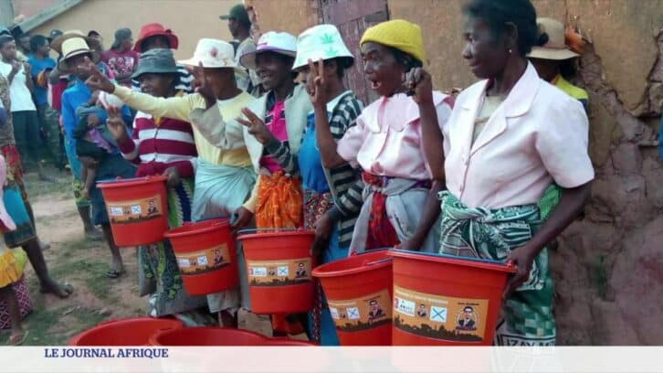 Image à la une de Présidentielle à Madagascar : des cadeaux offerts aux électeurs potentiels