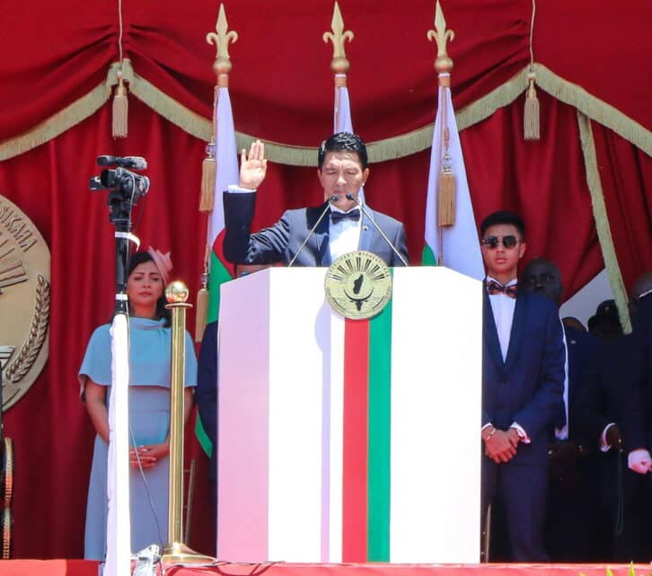 Image à la une de INVESTITURE – La consécration pour Andry Rajoelina