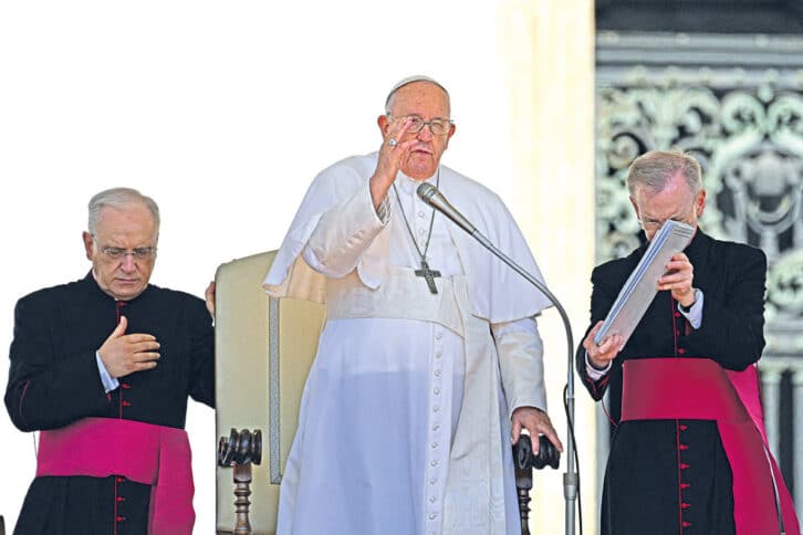 Image à la une de RELIGION – Le Vatican autorise la bénédiction des couples irréguliers