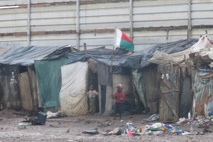 Image à la une de Aggravation de la pauvreté : Un constat alarmant présenté par la Banque mondiale