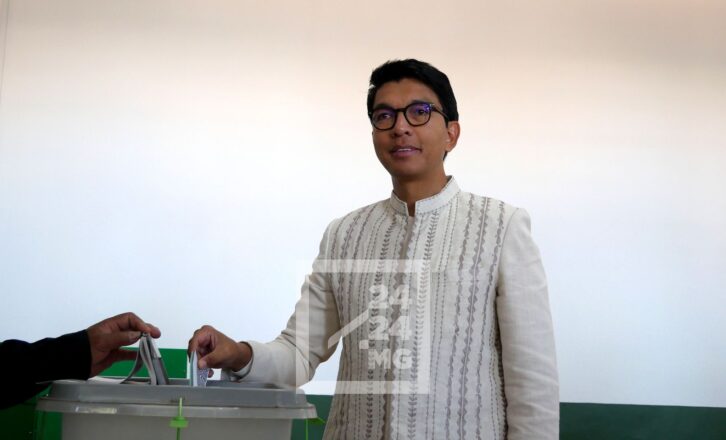 Image à la une de ÉGISLATIVES – Andry Rajoelina regrette que les Malgaches votent moins aux législatives
